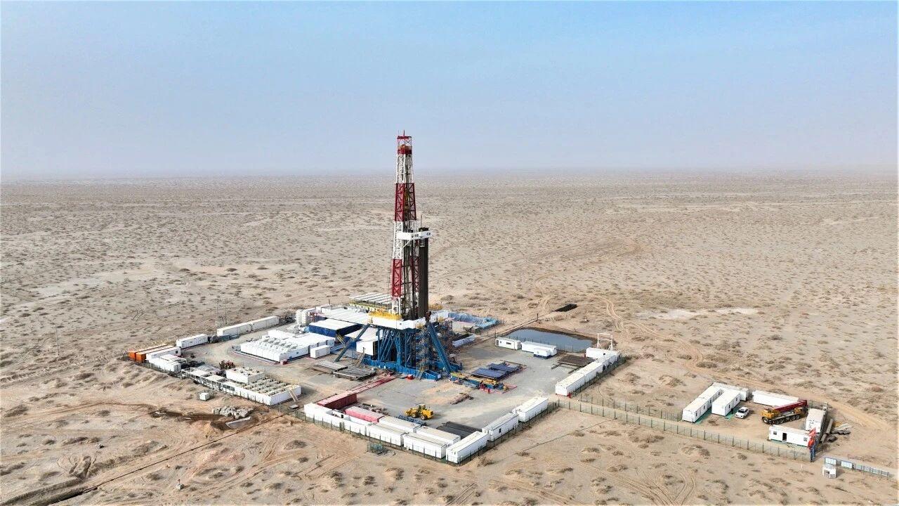 地下8345米，自主研发12000米钻机再展身手