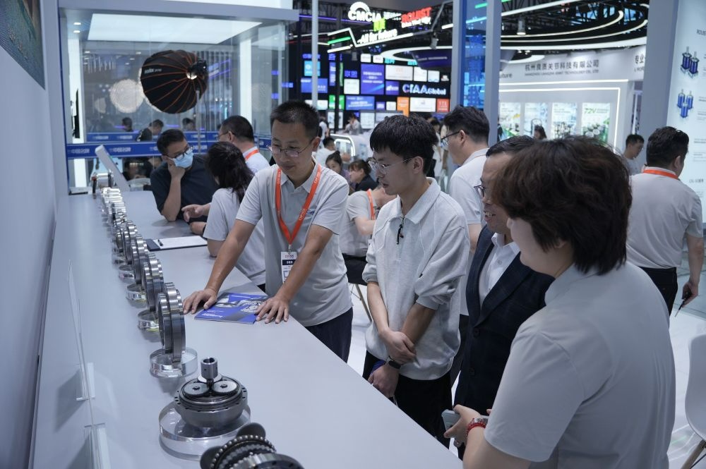 “瞭望·企业家AI大讲堂”开讲在即 亮点纷呈