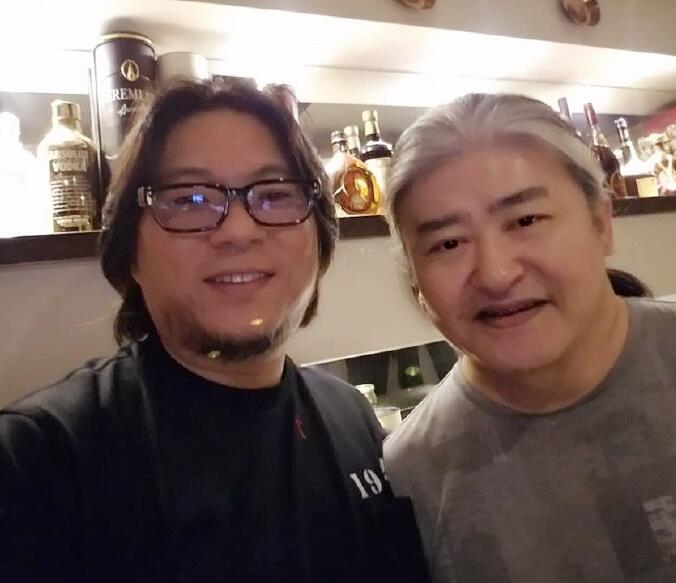 刘欢满头白发照流传被指病危经纪人怒斥谣言