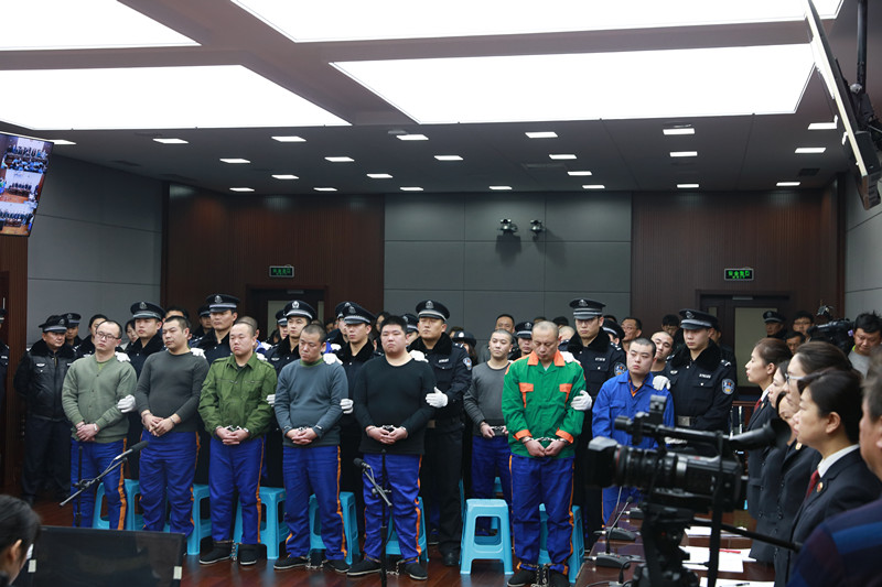 强行控制台东一路夜市李学跃等16人涉黑案一审宣判