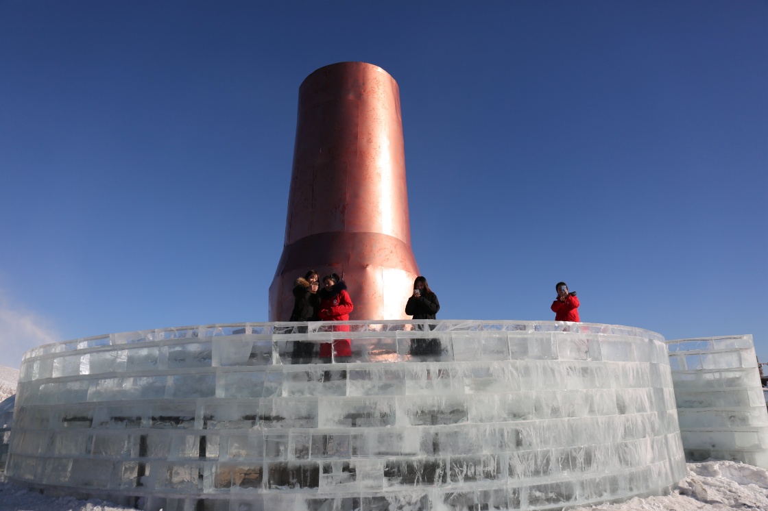 河北丰宁冰雪风情引游人