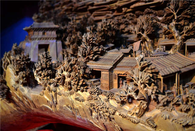 大型木雕作品清明上河图展出
