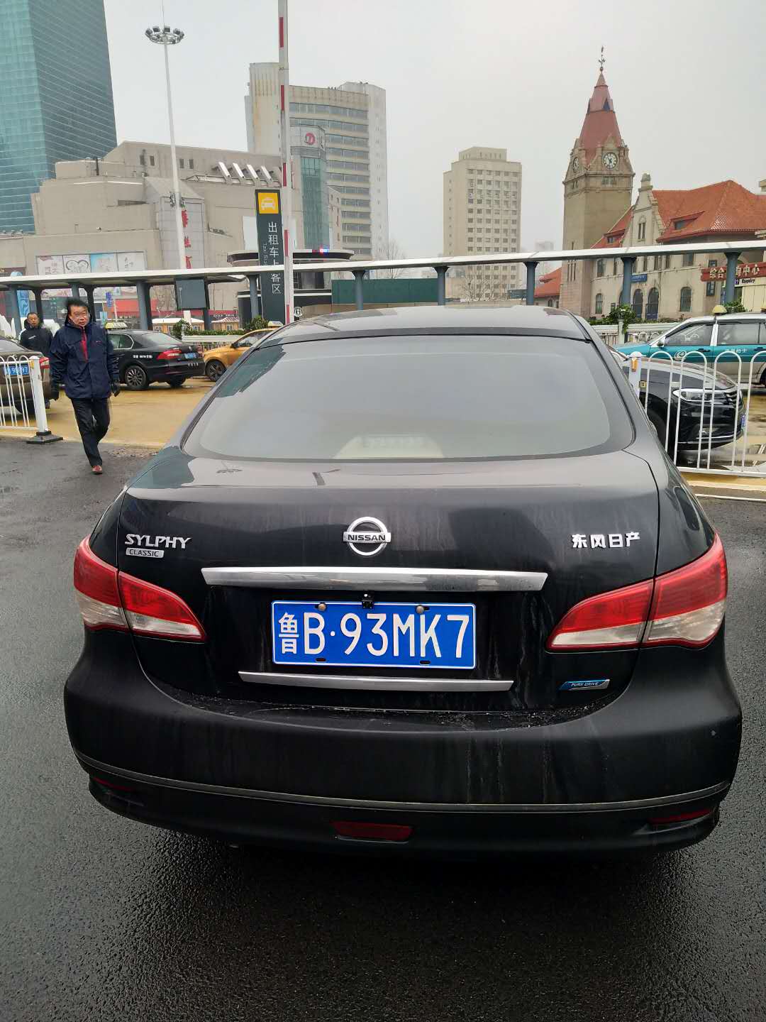 青岛出租车专项整治第一天7辆出租车网约车栽了