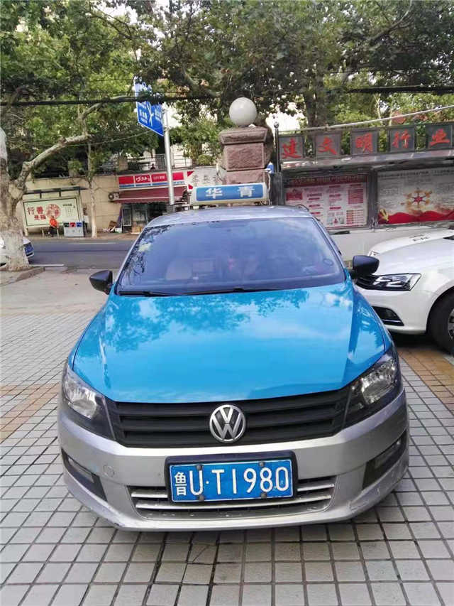 拒载挑客乱收费5部出租车顶风作乱被青岛交通运输监察支队抓现行