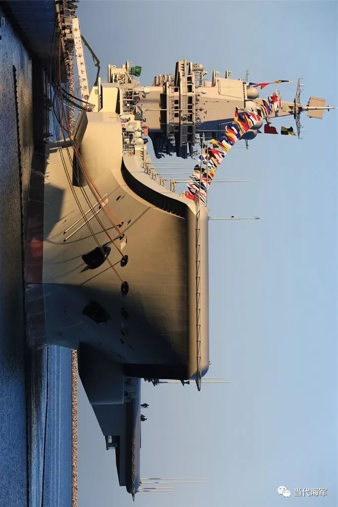 omg山东舰文创来了设计师不少是90后网友来得更猛烈些吧