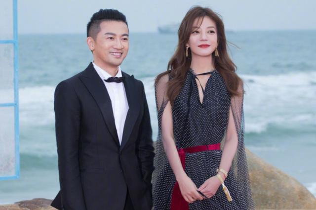 回忆杀!《情深深》主演重聚 赵薇苏有朋古巨基同框合影