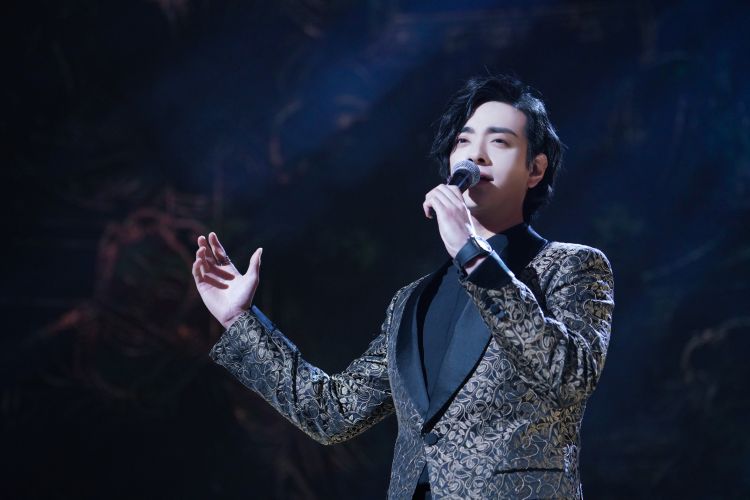 自拍风格是可爱,平时不去ktv唱歌,春晚之后给你一个真实的郑云龙