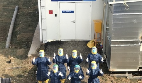 武汉火神山医院收治第二批患者