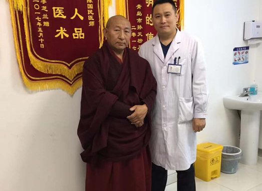 陈国民说,医生最重要的是要有医德,其次才是医术.