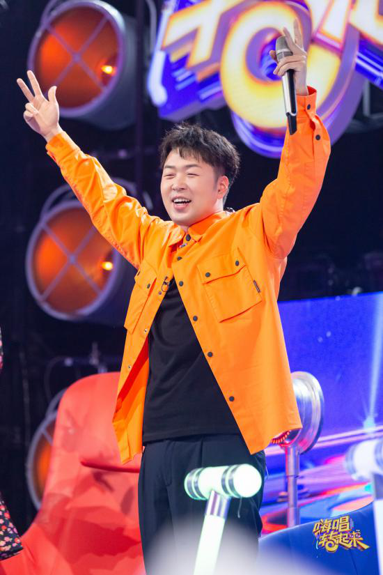 张杰谢娜齁甜嗨唱转起来2首播开门红逢五必嗨开启四季度嗨看新潮