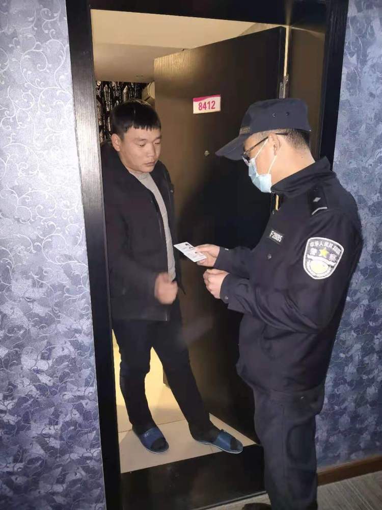 莱西警方寒夜出击 跨年之战守护平安