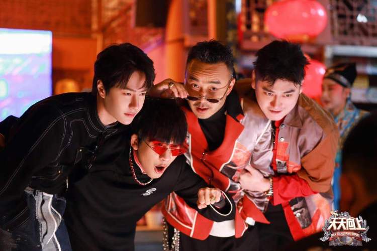 视觉艺术家陈漫掌镜天天兄弟新年大片解锁长沙新地标