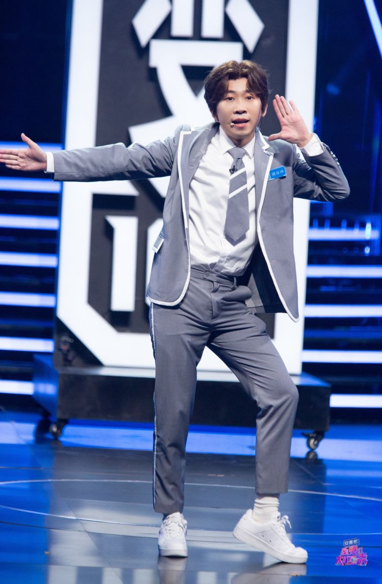 1月29日起每周五晚十点,由安德胜工作室原班人马打造,联合王