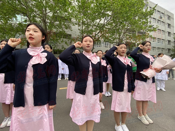 青岛胶州卫校图片