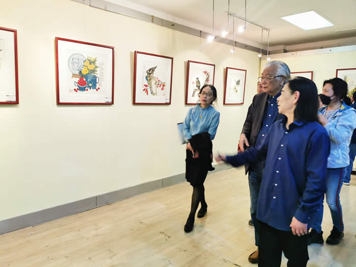 冯友青书画艺术展在青岛科技大学隆重开幕