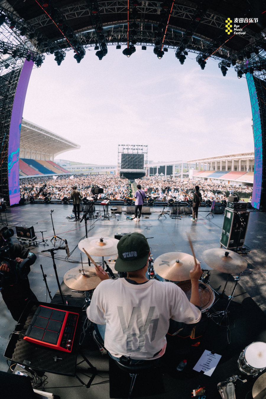 青岛麦田音乐节嗨唱即墨乐都音乐谷燃起最潮音