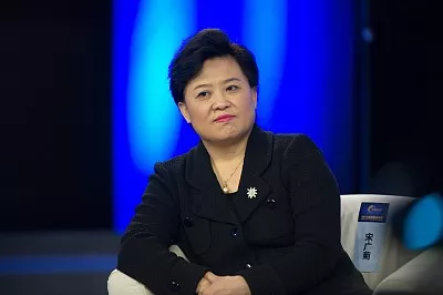 回顾宋广菊的保利职业生涯,其曾为保利服务28年,担任董事长11年,引领