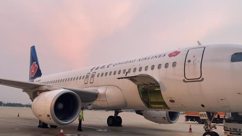 青航成立运行的首架飞机