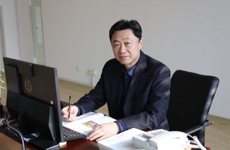 校长新学期展望青岛弘毅中学王新权深耕细作继往开来优质发展