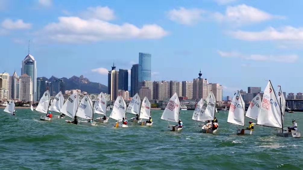 2021青岛国际op帆船营暨帆船赛颁奖仪式在奥帆中心举行