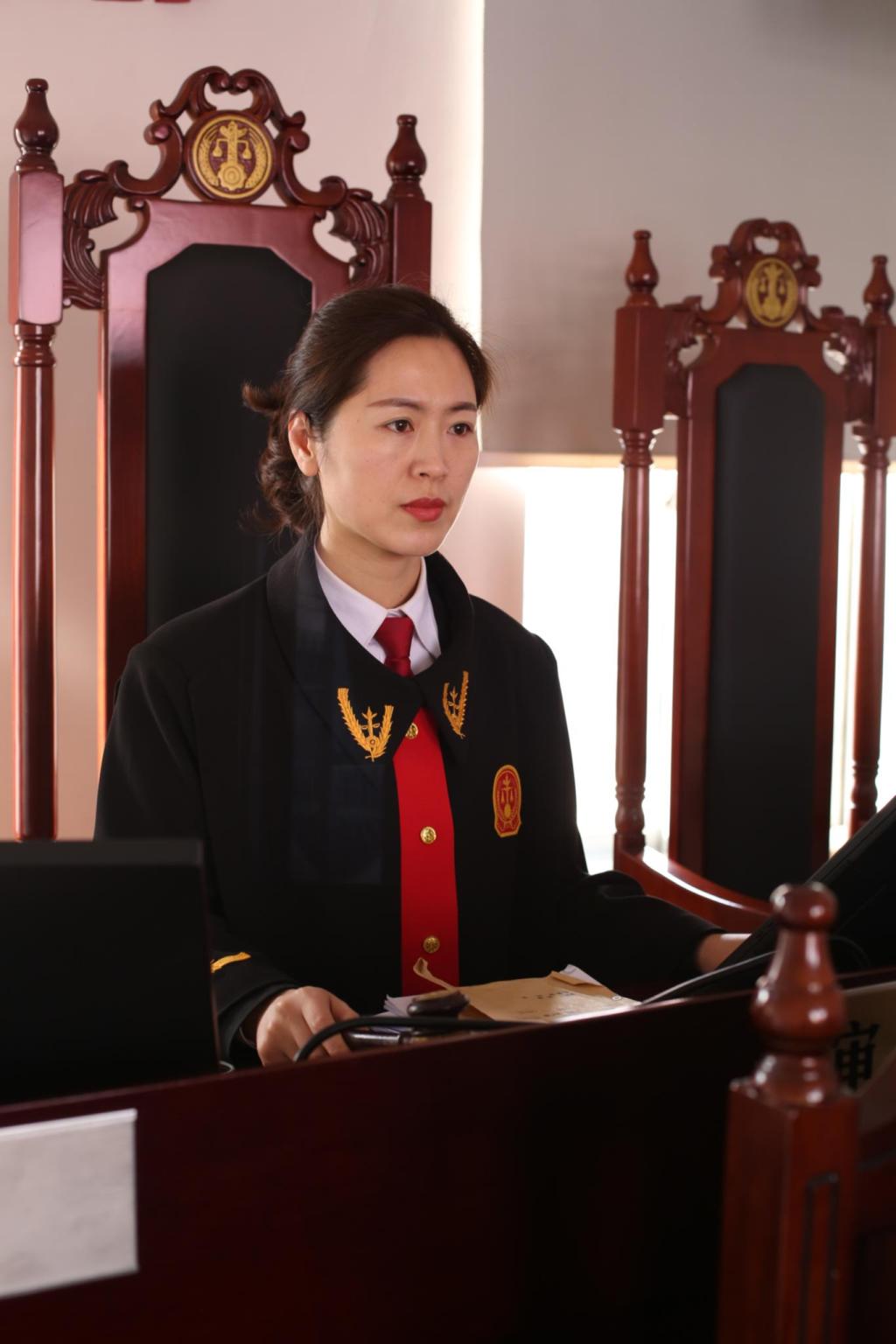 最美半边天丨反诈先锋办案标兵记者专访即墨法院女法官张豪杰一年惩处