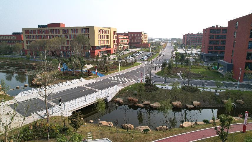 山东文化产业职业学院迁址莱西新建顺利进行 9月份将如期投入使用