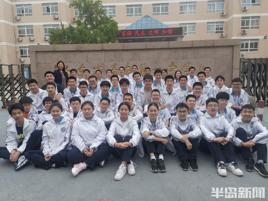 退休的事等送完孩子们再说吧青岛一中郭素萍老师爱生如子站好最后一班