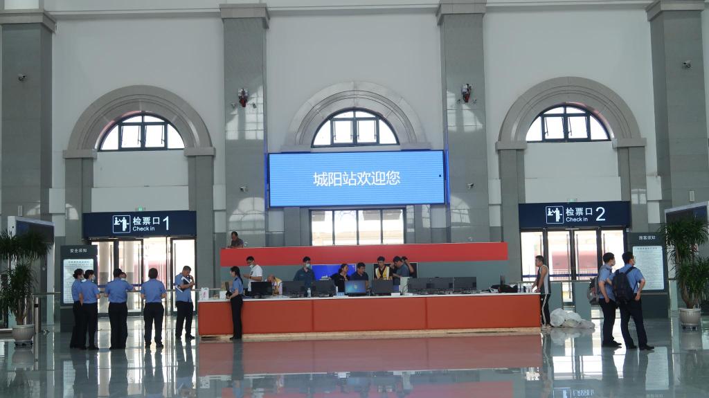 城阳火车站7月1日正式启用记者提前探站附视频