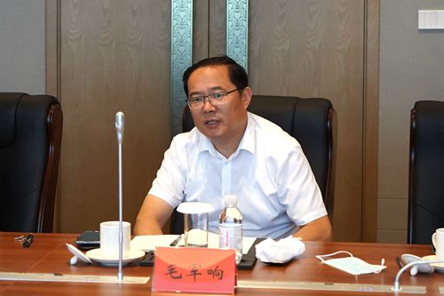 袁家村集团有限公司董事长郭占武一行来蓝谷考察推进文旅项目合作