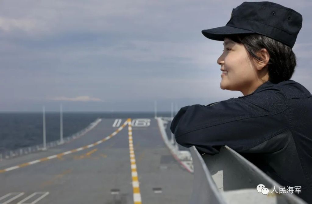 海军女兵风采图片