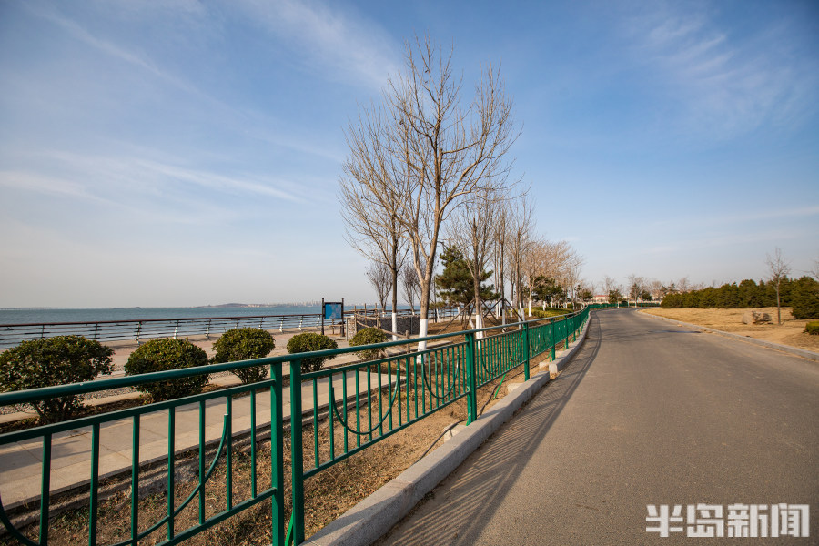 环湾路白泥地公园停车场启用-半岛网