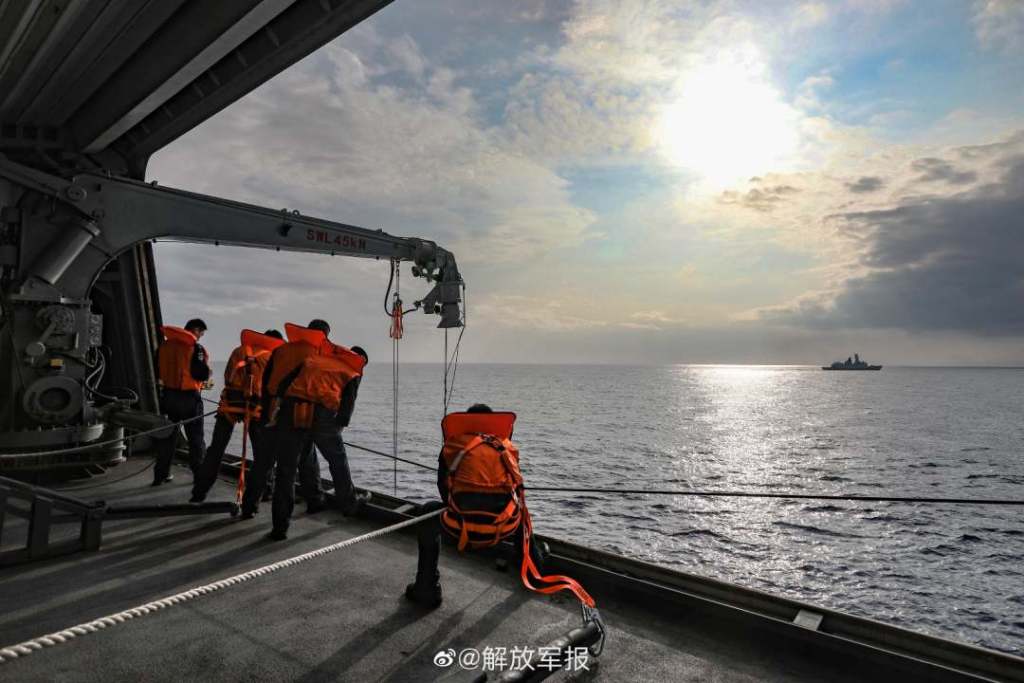 南部战区海军远海训练高燃现场
