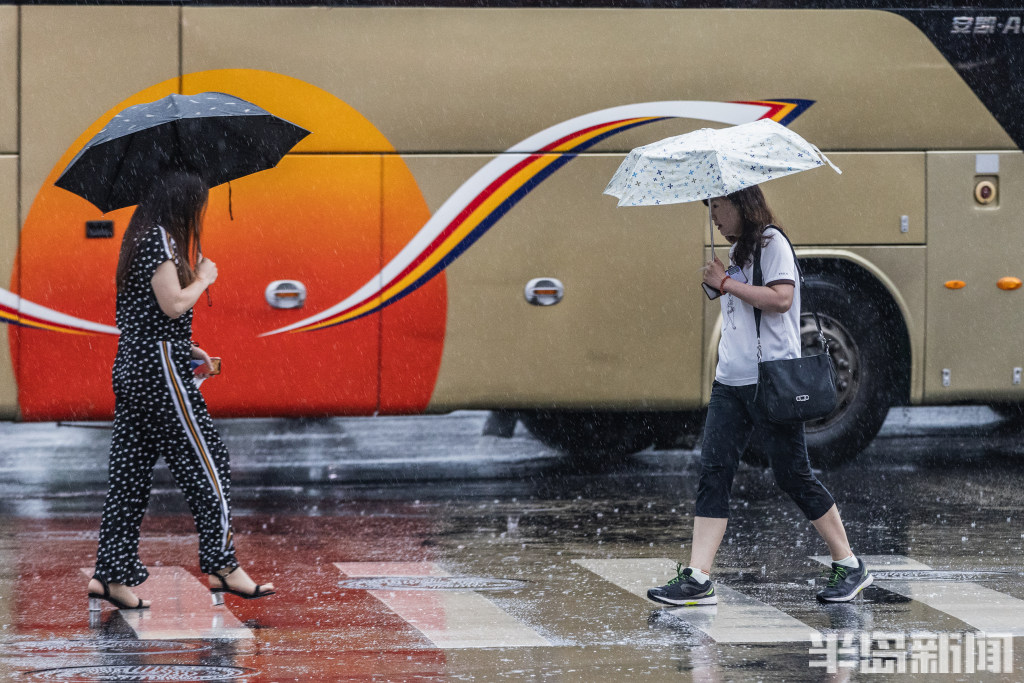 雨中行