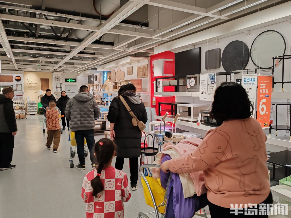 逛商场,忙大年