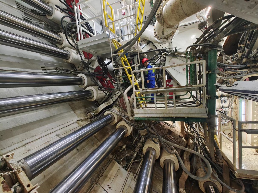 掘进海底62米胶州湾第二海底隧道工程建设扎实推进