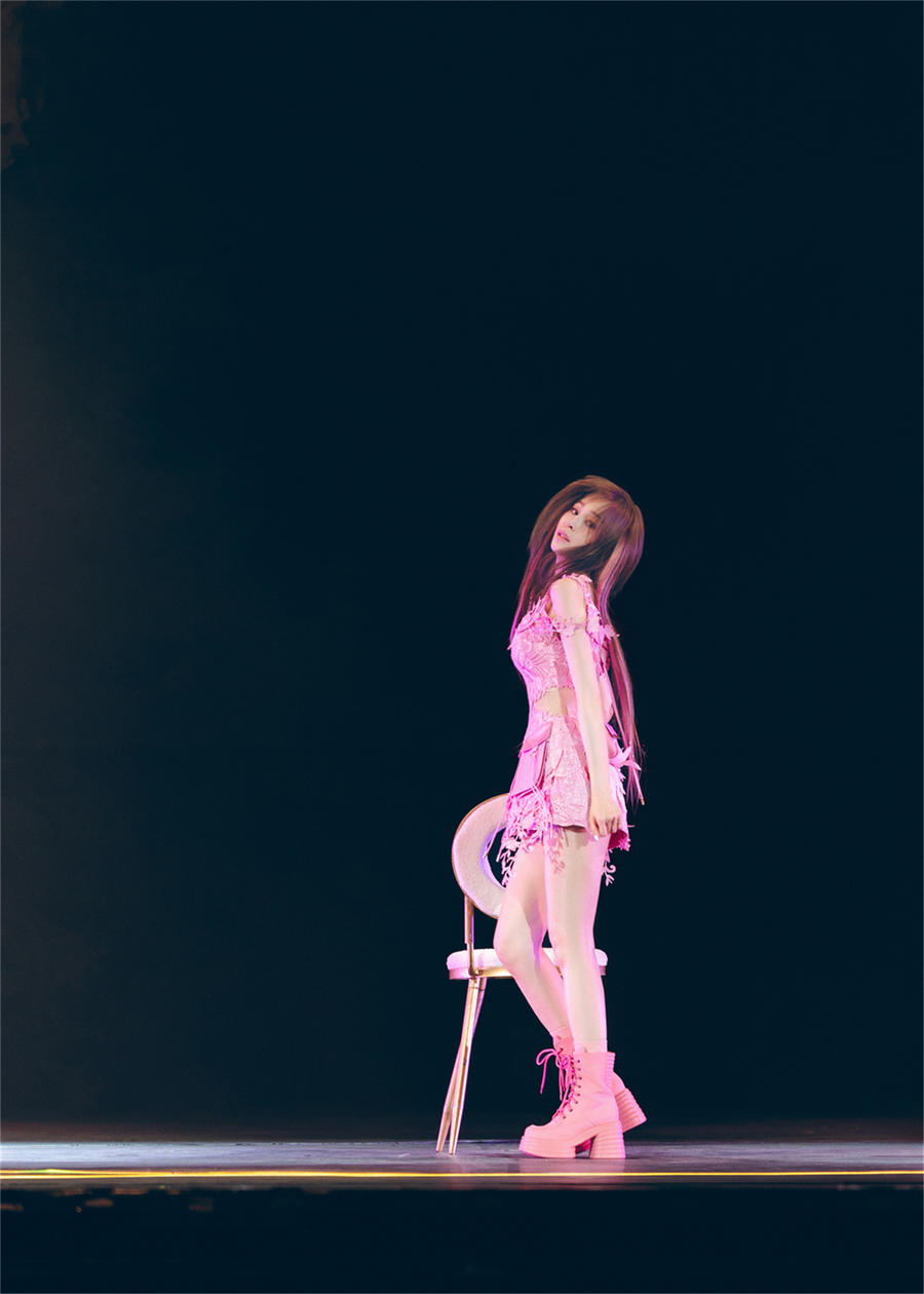 王心凌出道21年首次北京演唱会,舞美升级歌单上新连番炸场