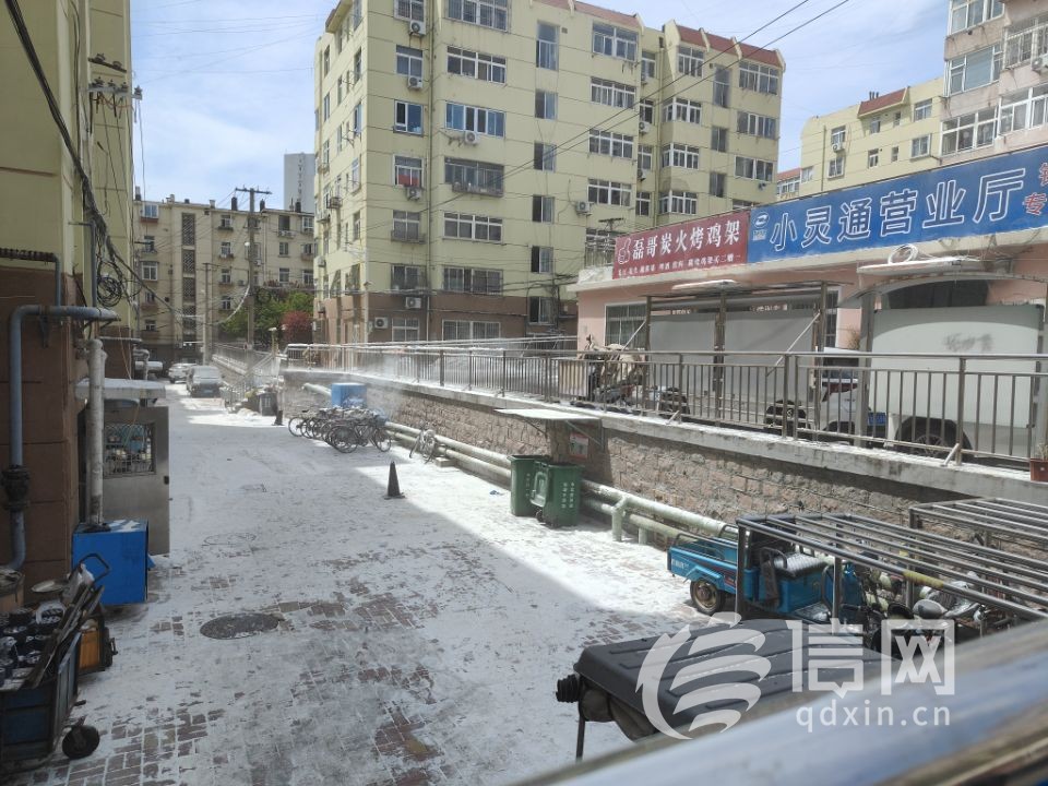 剧组拍剧人造雪盖满小区 居民家门窗和食品被污染