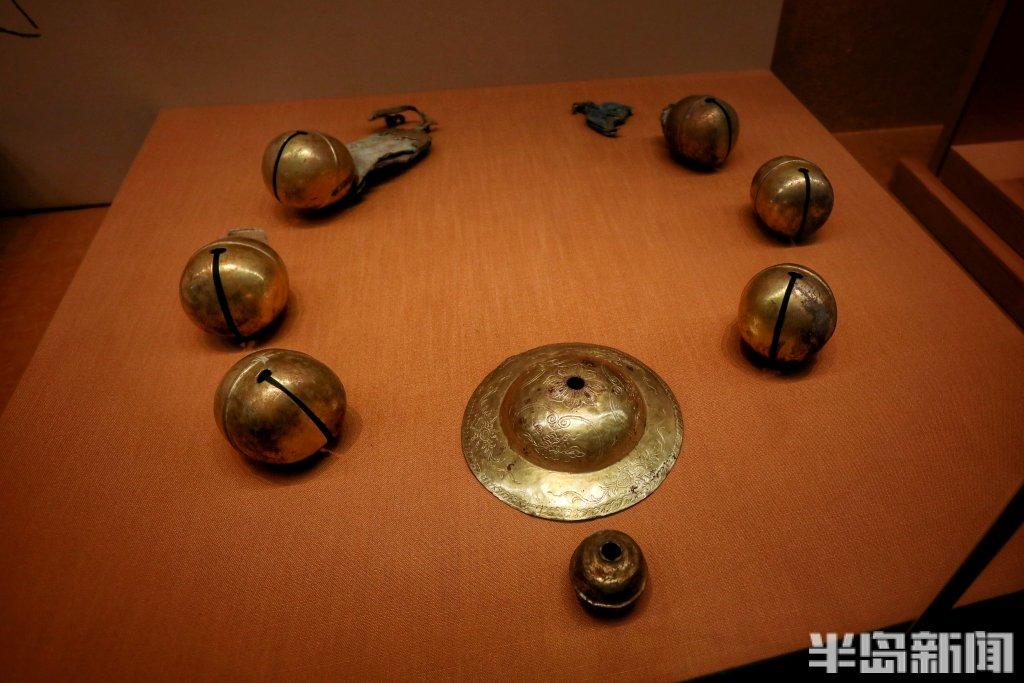 文物之美,念念不忘!时隔六年,她再来看"鹿角金步摇"