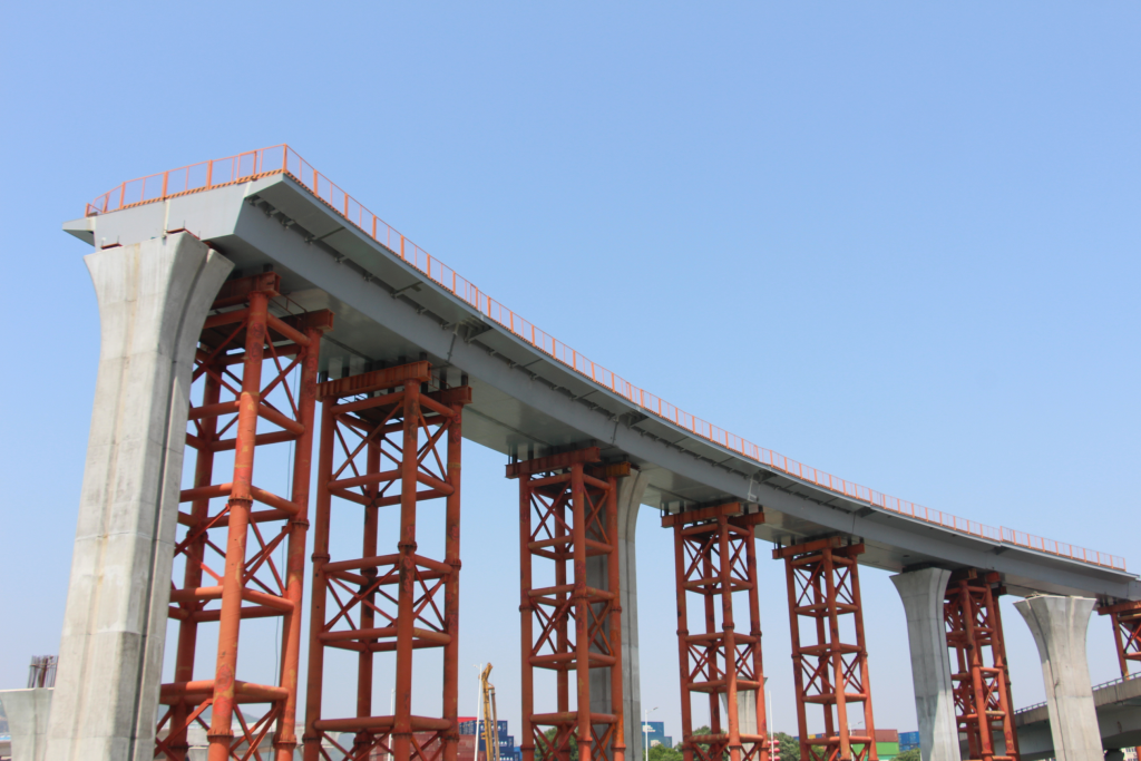 青岛淮河西路高架桥图片