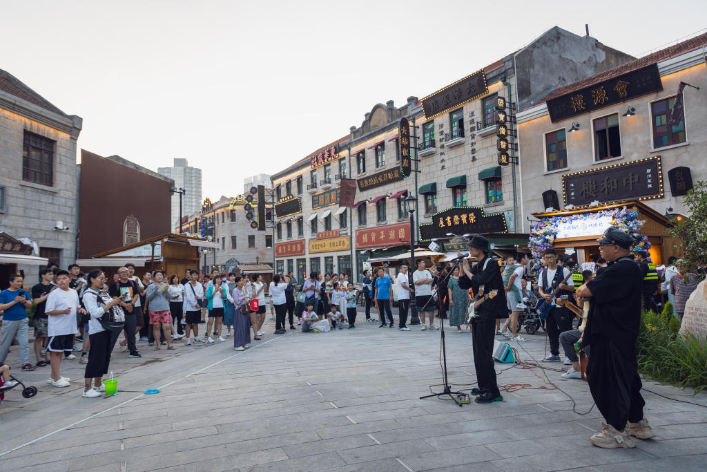 有音乐,有夜色,青岛老城之夏不可错过!